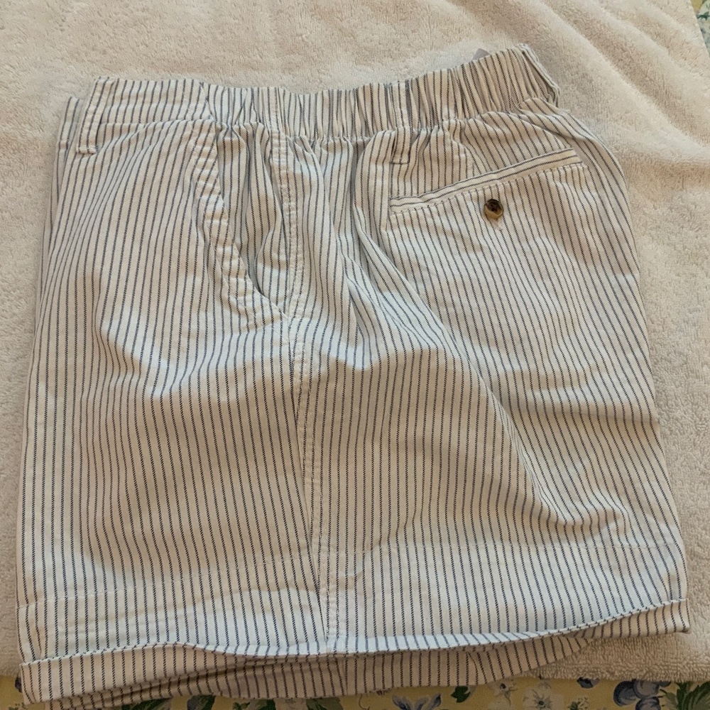 3.5 inseam Old Navy shorts